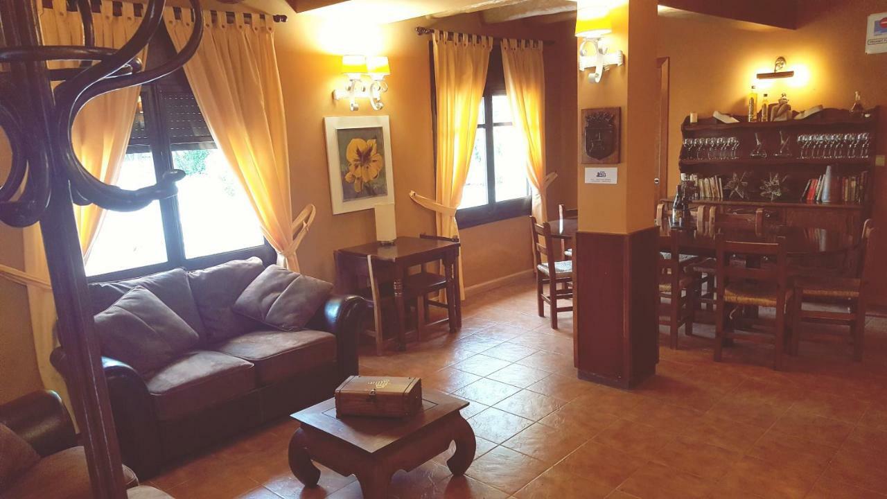 Priorat Boutique Hotel Llorenc del Penedes Exterior photo