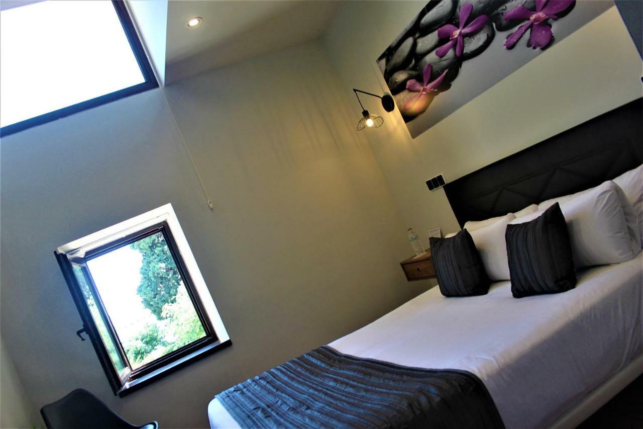 Priorat Boutique Hotel Llorenc del Penedes Exterior photo